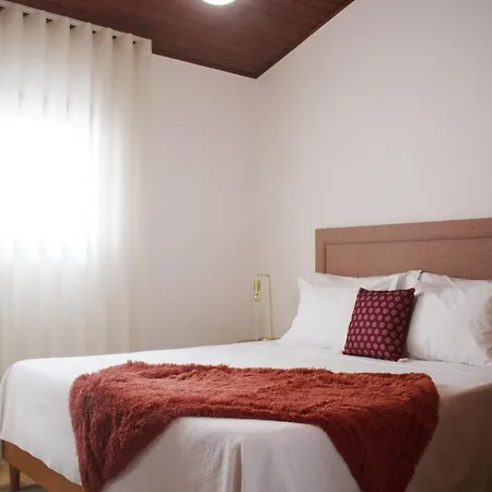 Helena's Family House 펜션 핀하오