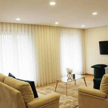 Helena's Family House *